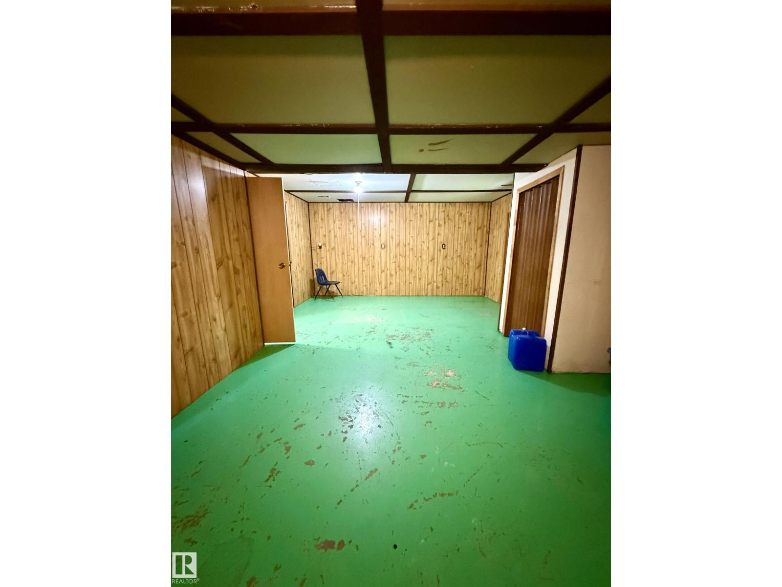 42204B TWP RD 624 - 21
