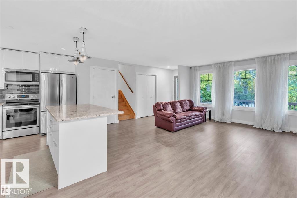 42204B TWP RD 624 - 3
