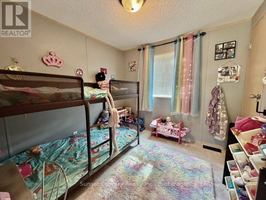 #7 143 MARION ROAD - 19