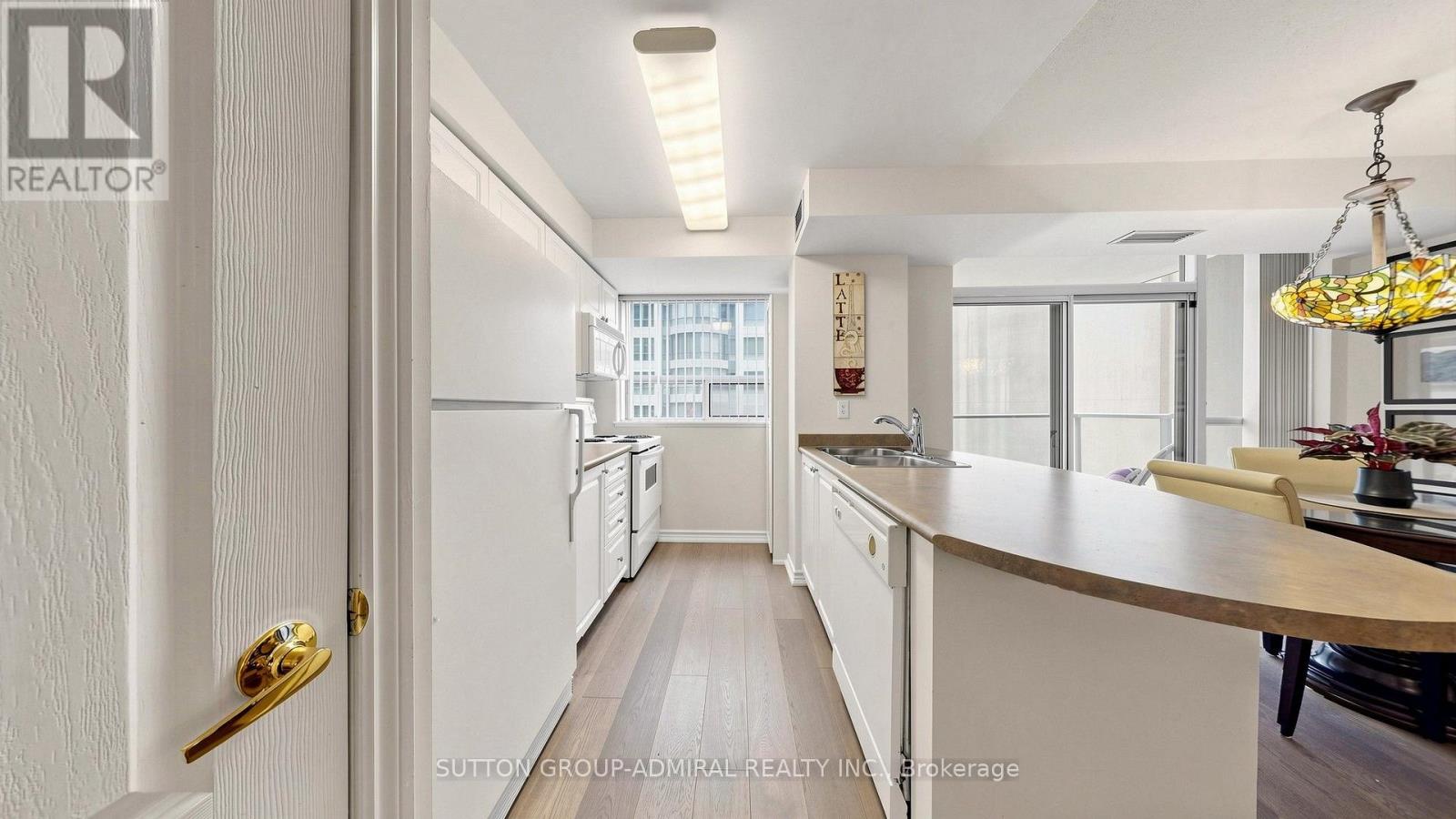 701- 30 Hayden Street, Toronto, ON photo 13
