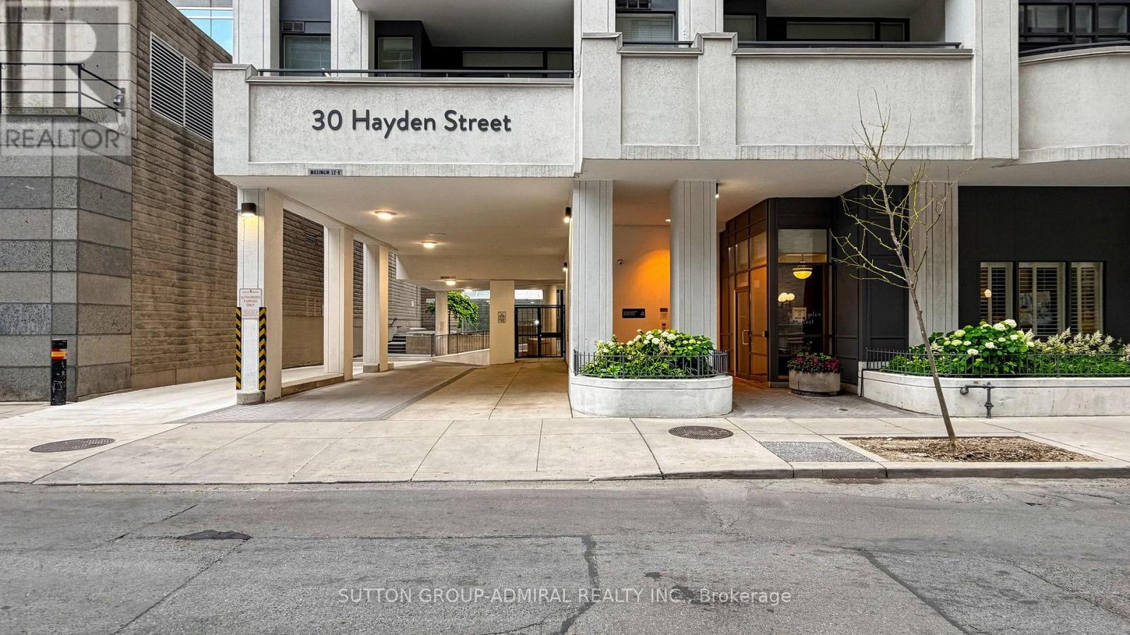 #701 30 HAYDEN STREET - 4