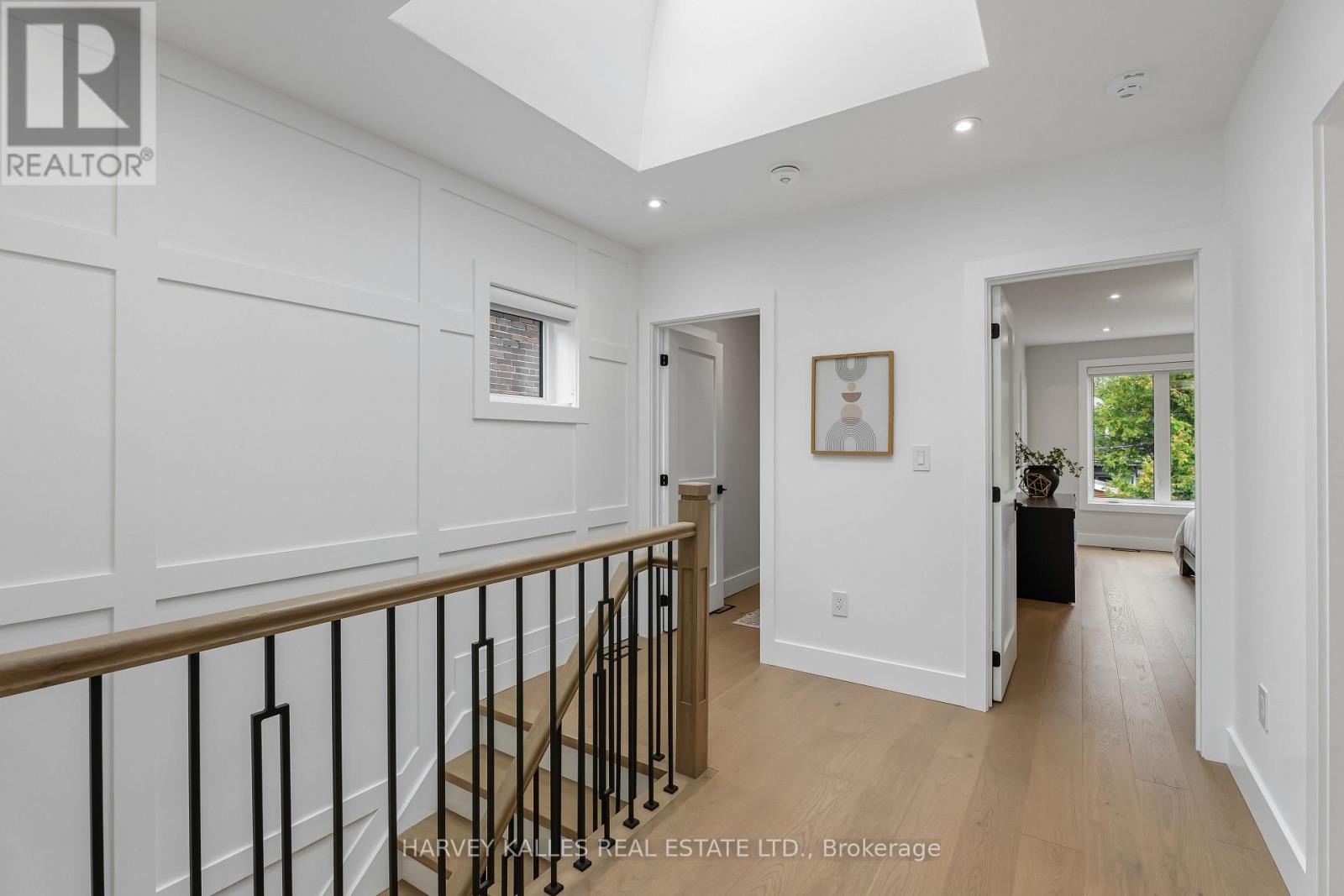 56 Glengarry Avenue, Toronto, ON photo 23