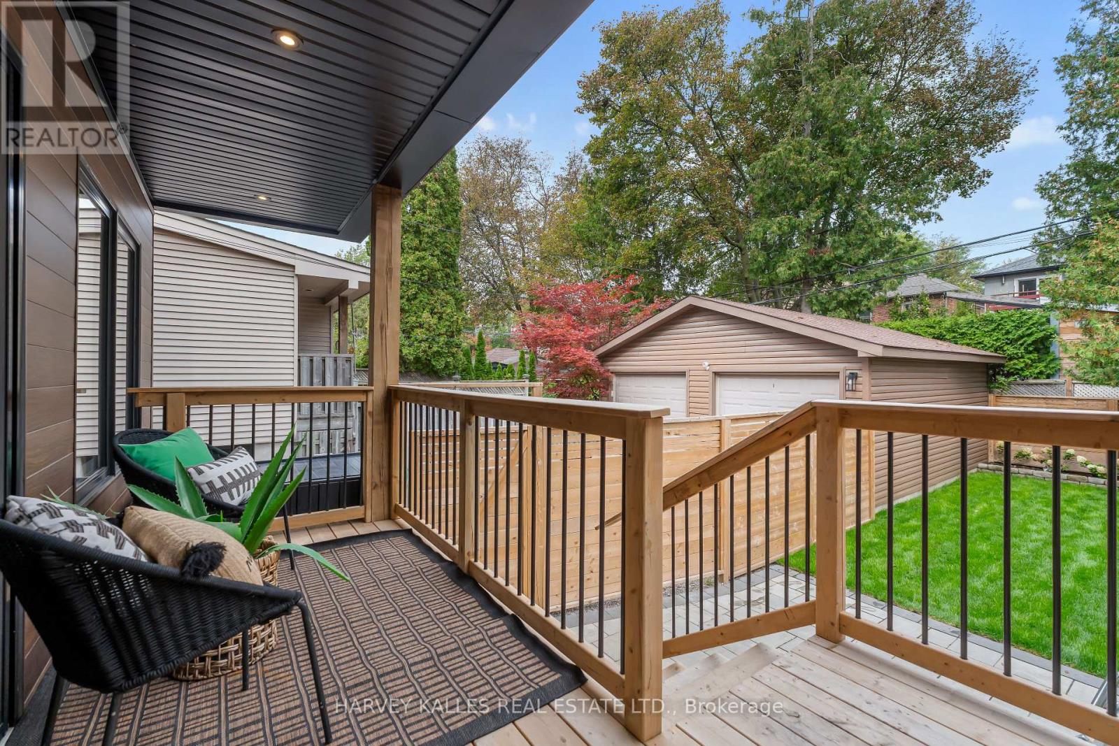 56 Glengarry Avenue, Toronto, ON photo 41