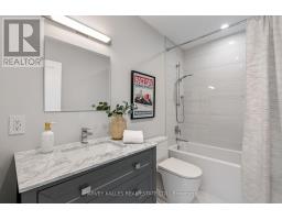 56 Glengarry Avenue, Toronto, ON M5M1C9 Photo 33