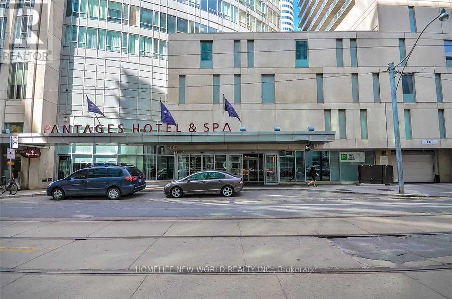 #911 210 VICTORIA STREET - 1