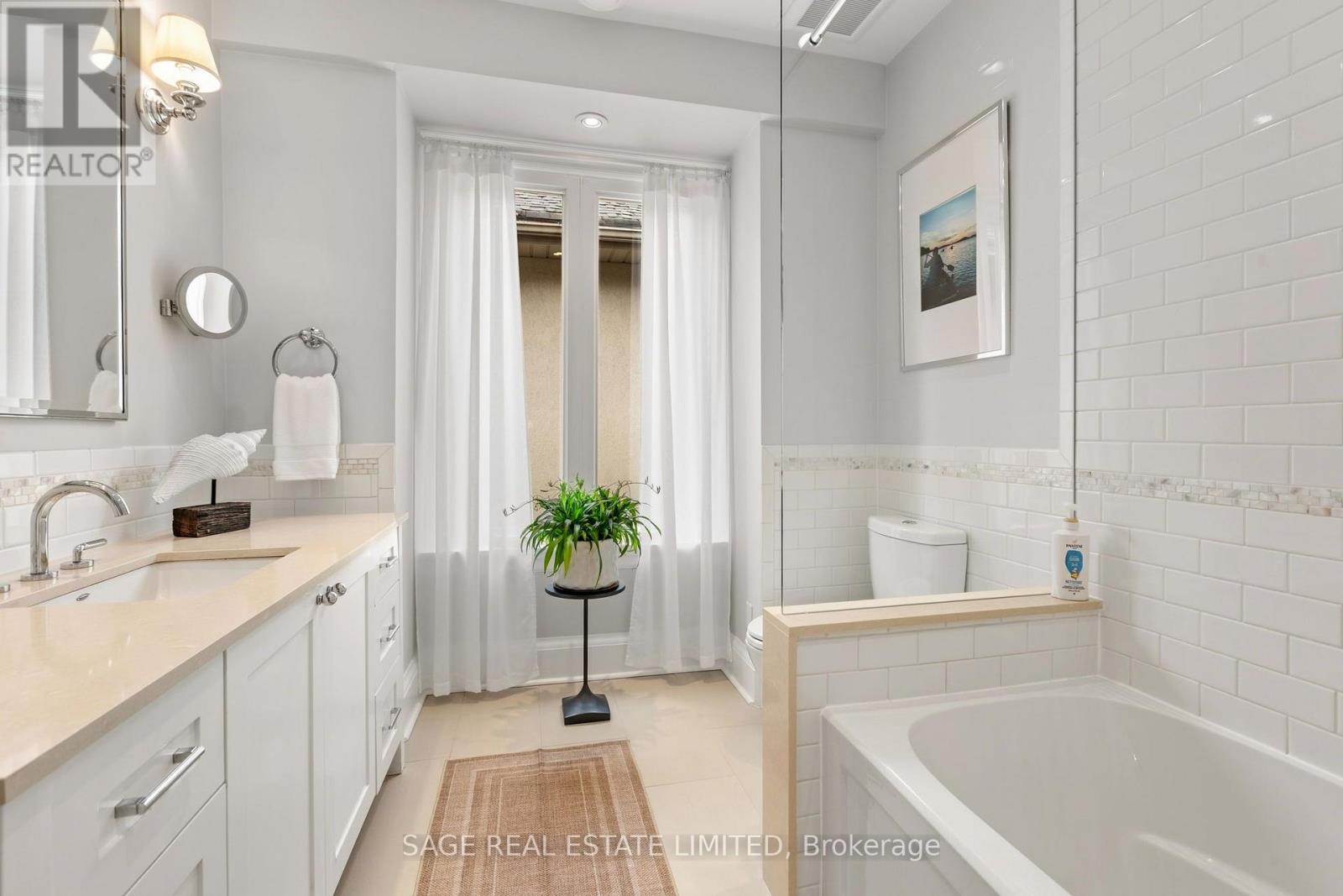 64 Cheritan Avenue, Toronto, ON photo 25