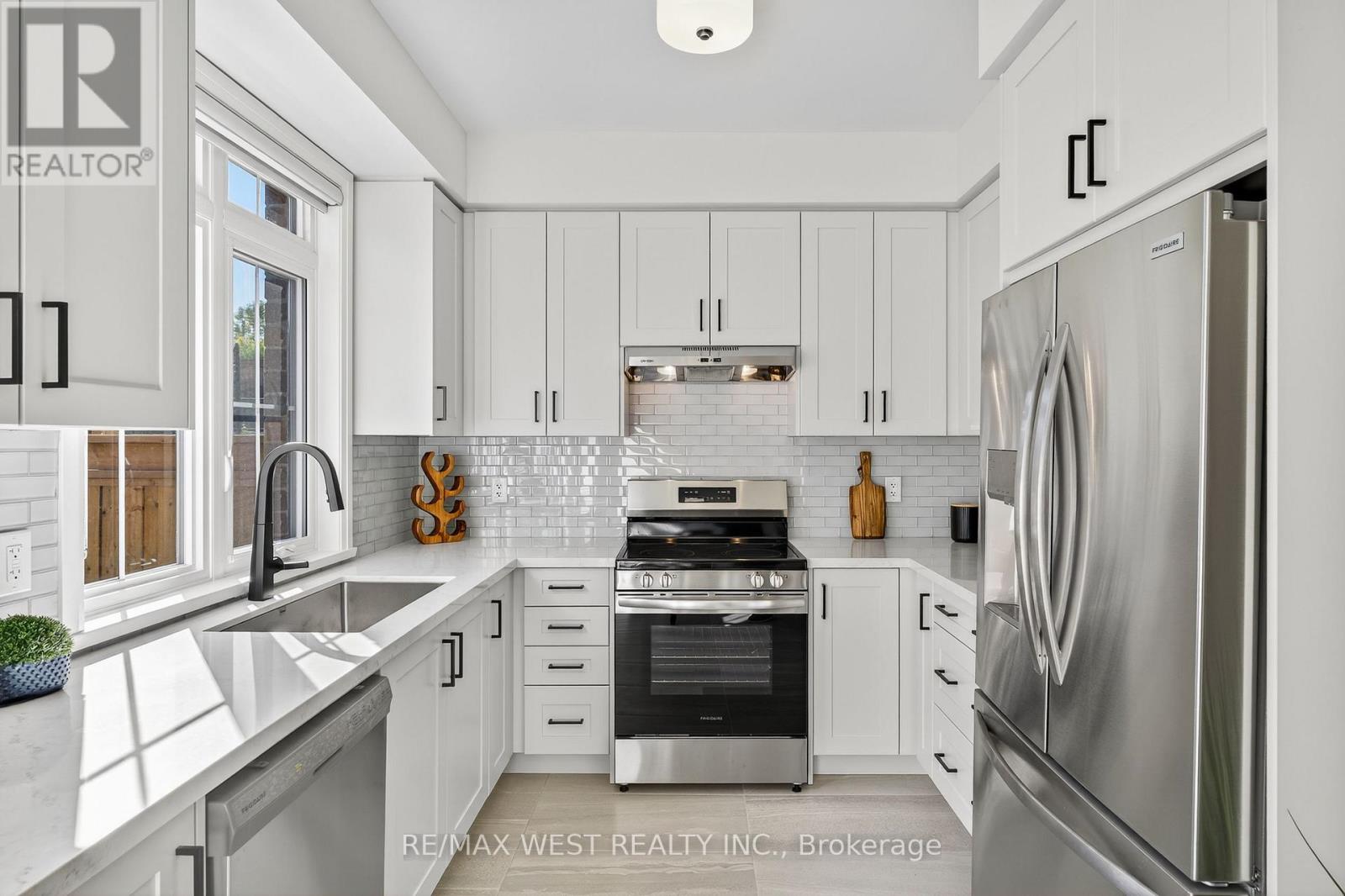 5 John Carter Way, Markham, ON photo 2