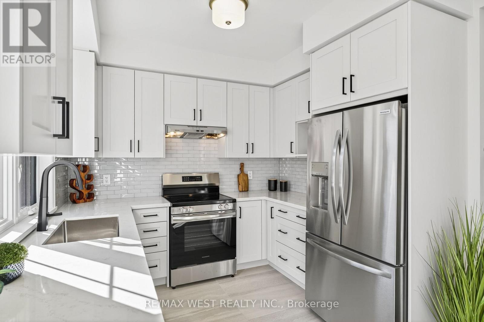 5 John Carter Way, Markham, ON photo 3