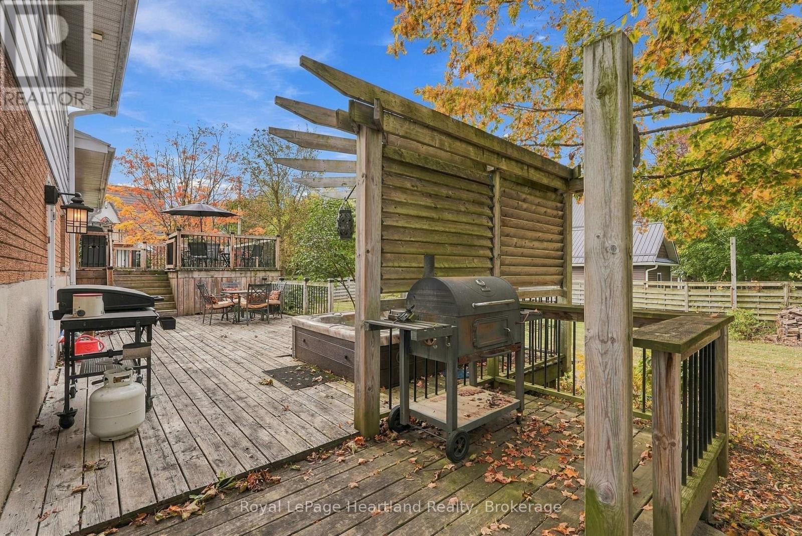 11 WILLIAM STREET N - Image 35