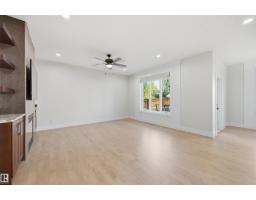 Laundry room - 5216 Mullen Ct Nw, Edmonton, AB T6R0R2 Photo 14