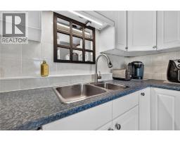 Bedroom - 208 Carlton Street, St  Catharines, ON L2R1S6 Photo 11
