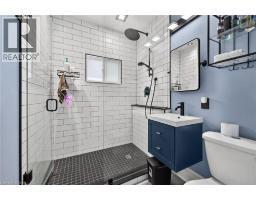 208 Carlton Street, St  Catharines, ON L2R1S6 Photo 26