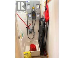 5301 48 Avenue, Taber, AB T1G1S7 Photo 12