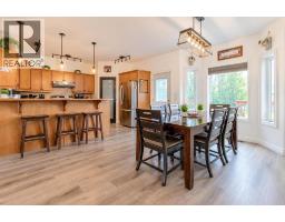 4pc Bathroom - 222 6a Street, Stirling, AB T0K2E0 Photo 8