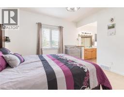 Bedroom - 222 6a Street, Stirling, AB T0K2E0 Photo 13