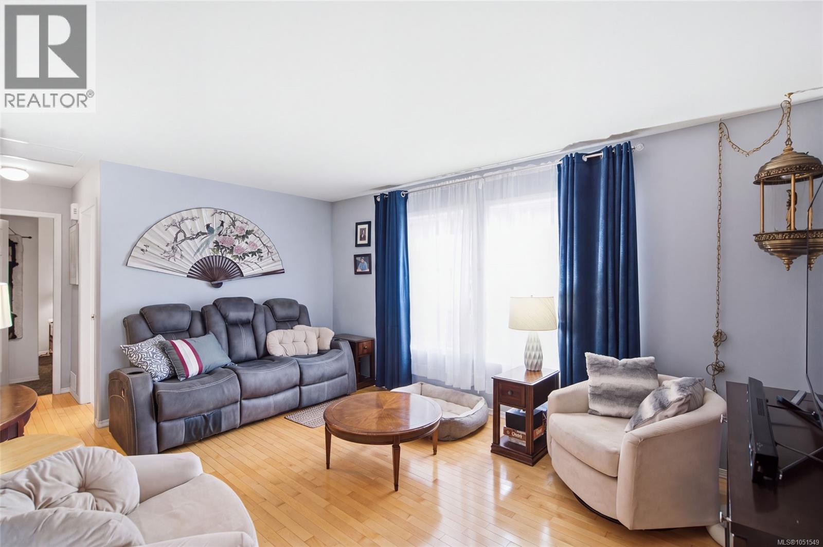 3948 Valewood Dr - 2