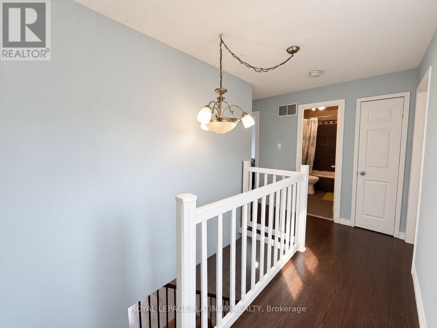 16 Joshua Court, Brampton, ON photo 19
