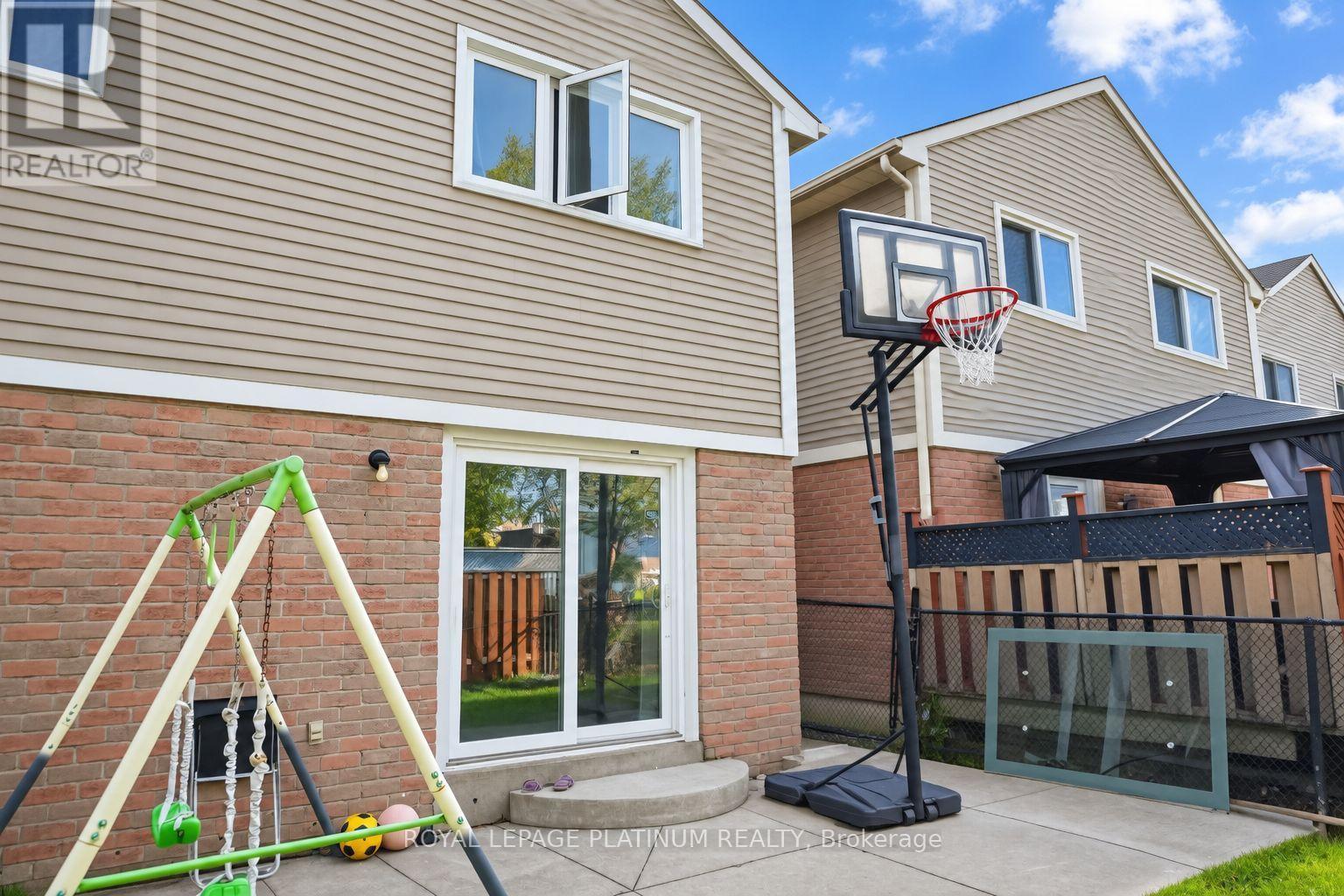 16 JOSHUA COURT - 35