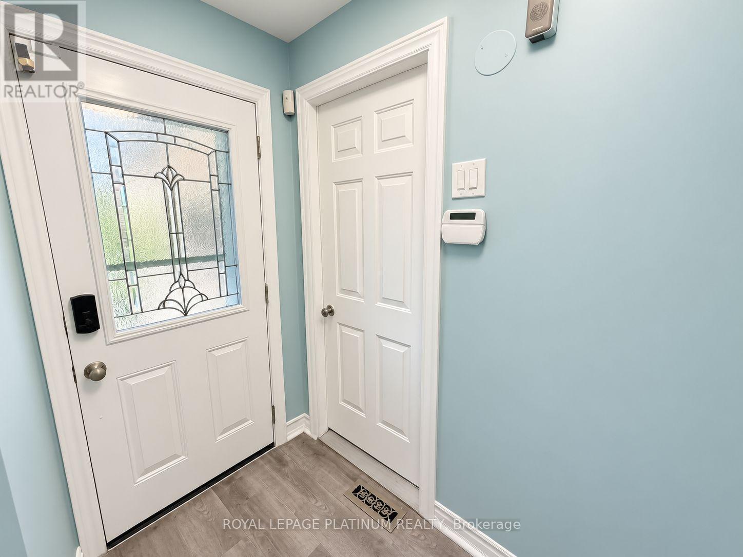 16 JOSHUA COURT - 5