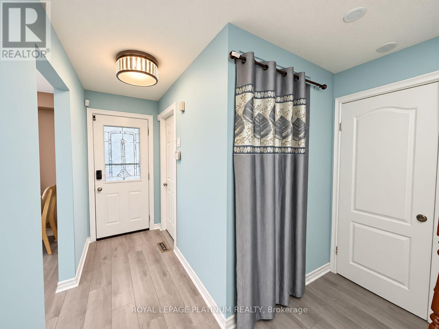 16 JOSHUA COURT - 6
