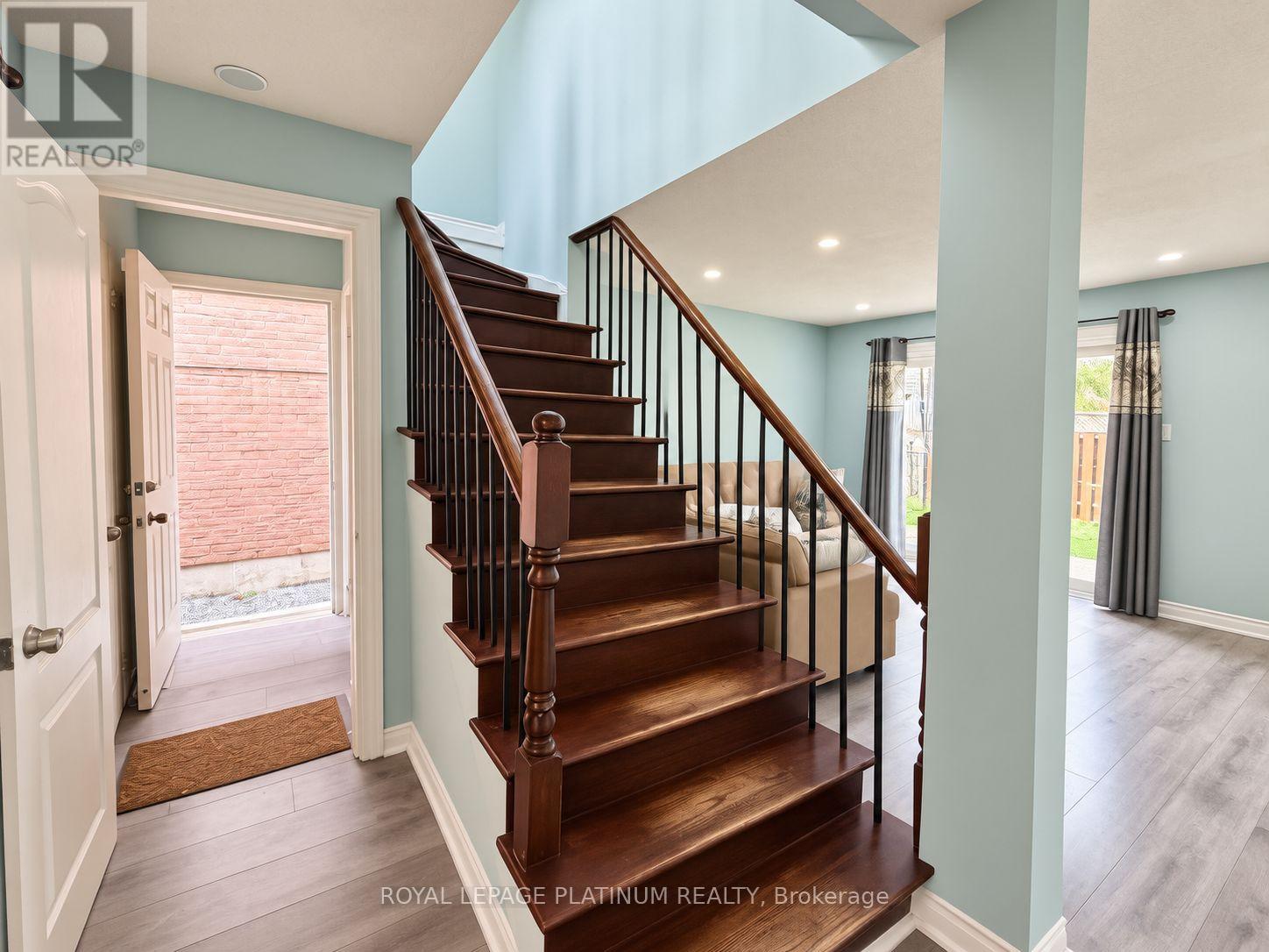16 JOSHUA COURT - 7