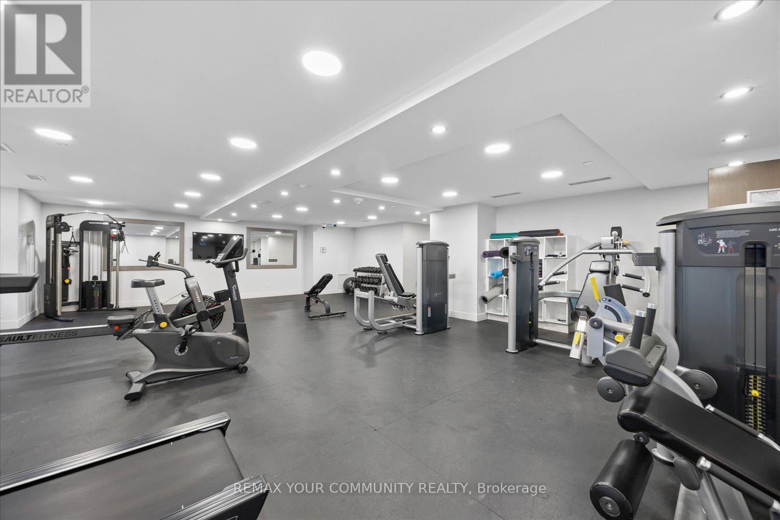 #404 430 RONCESVALLES AVENUE - 23