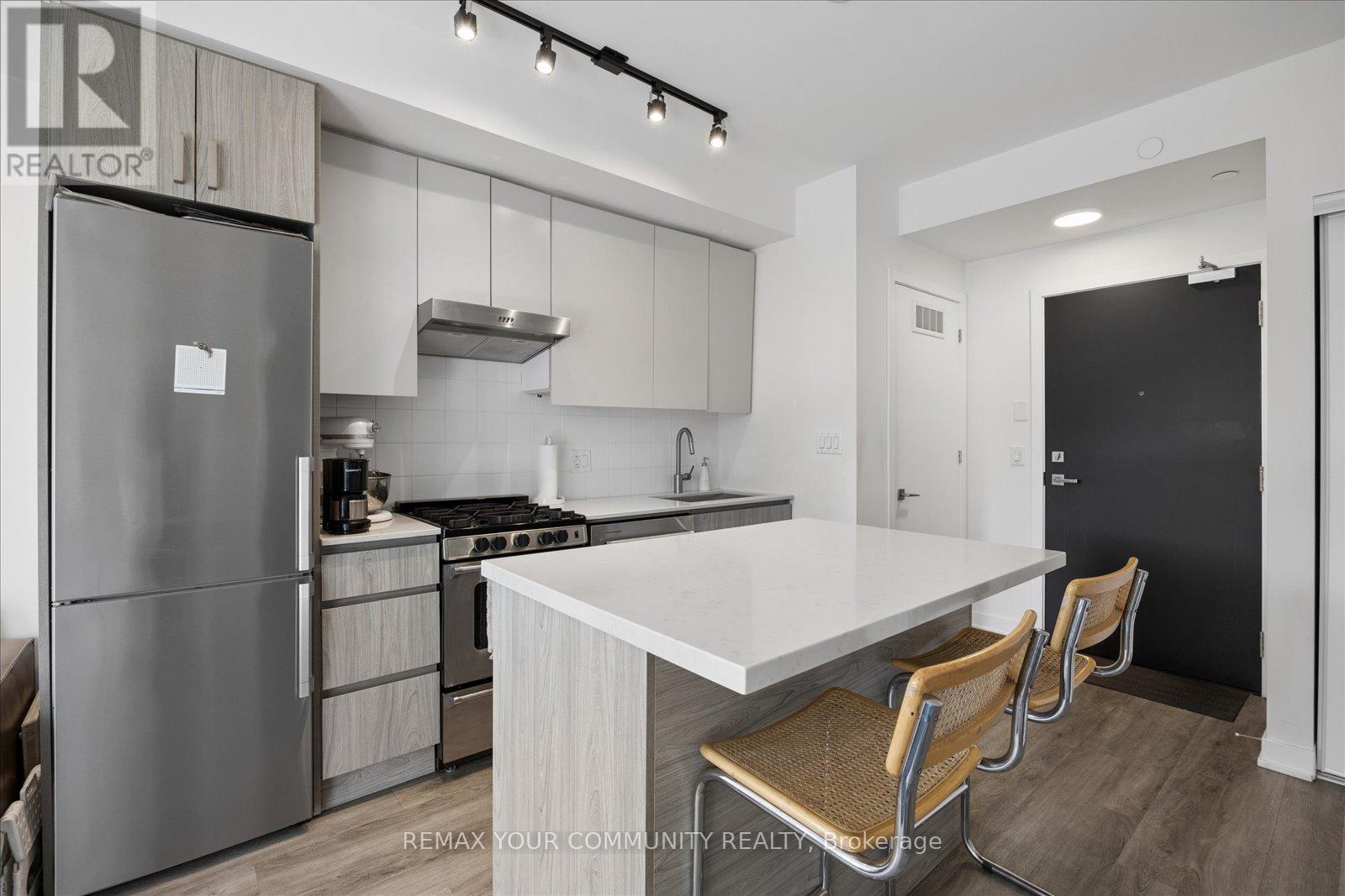 #404 430 RONCESVALLES AVENUE - 9