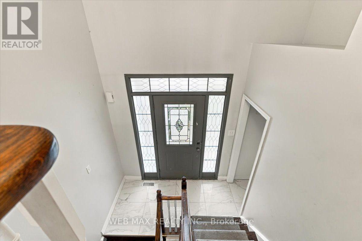 7 DUDLEY COURT - 2