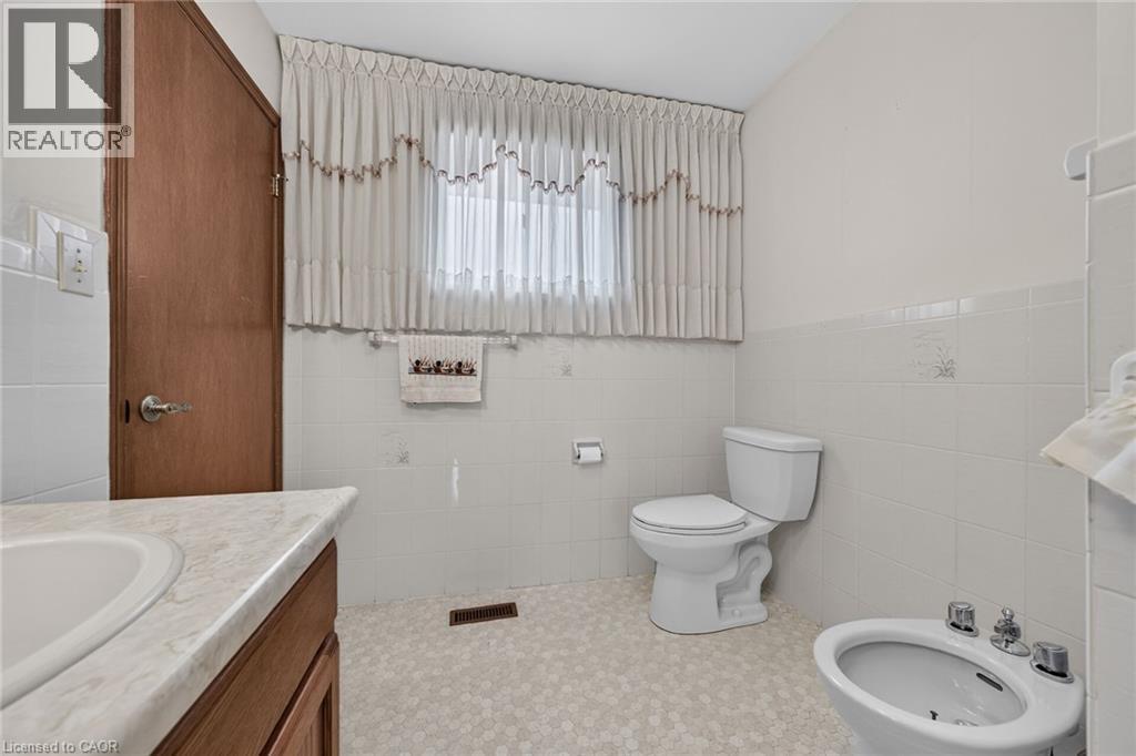 1163 GREENHILL Avenue - Image 22