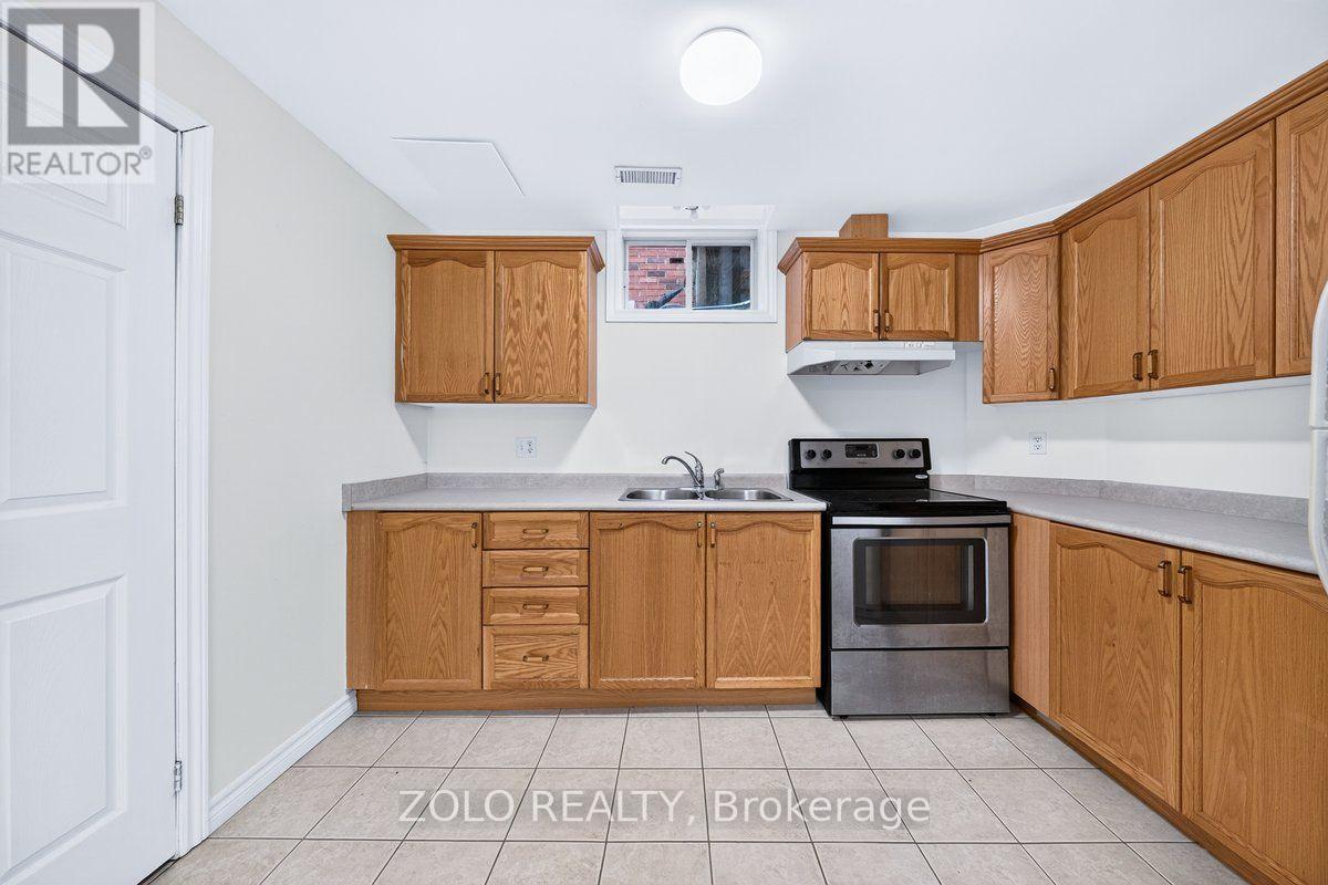 16 Esther Drive, Barrie photo 22