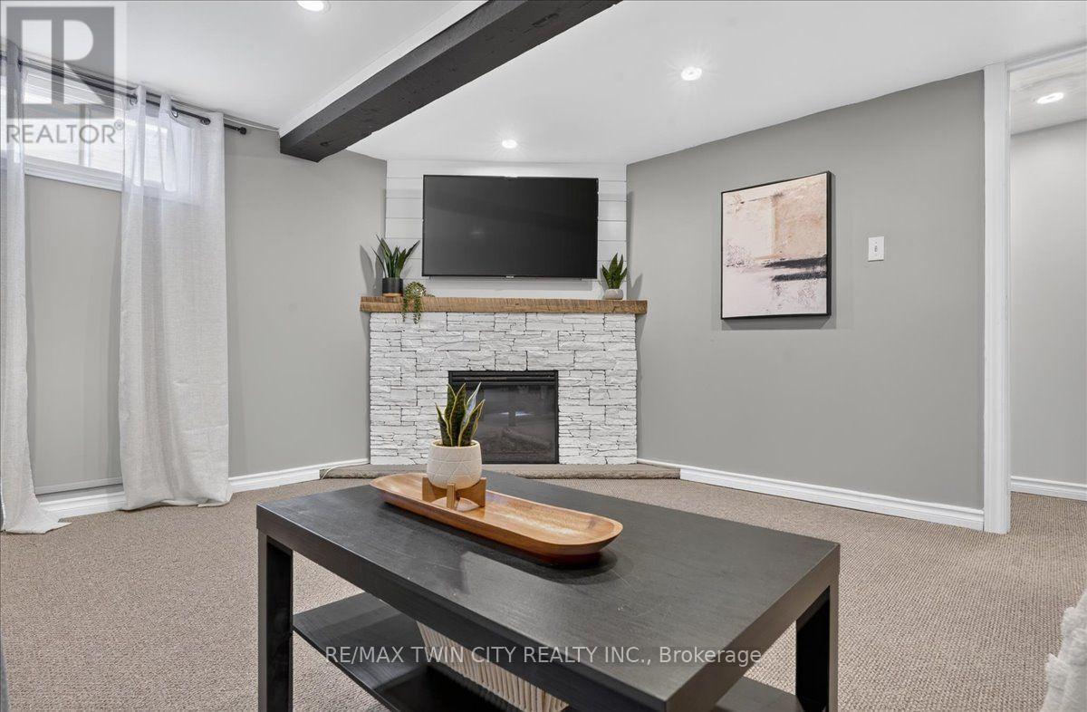 67 ARNOLD STREET - 34
