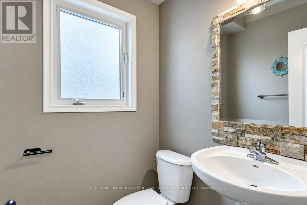 1651 CRIMSON CRESCENT - 13