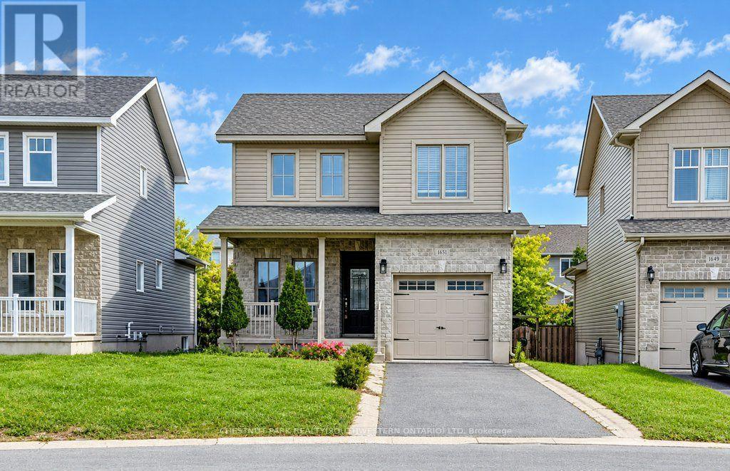 1651 CRIMSON CRESCENT - 2