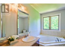 104 Diiorio Circle, Hamilton, ON L9K1T2 Photo 20