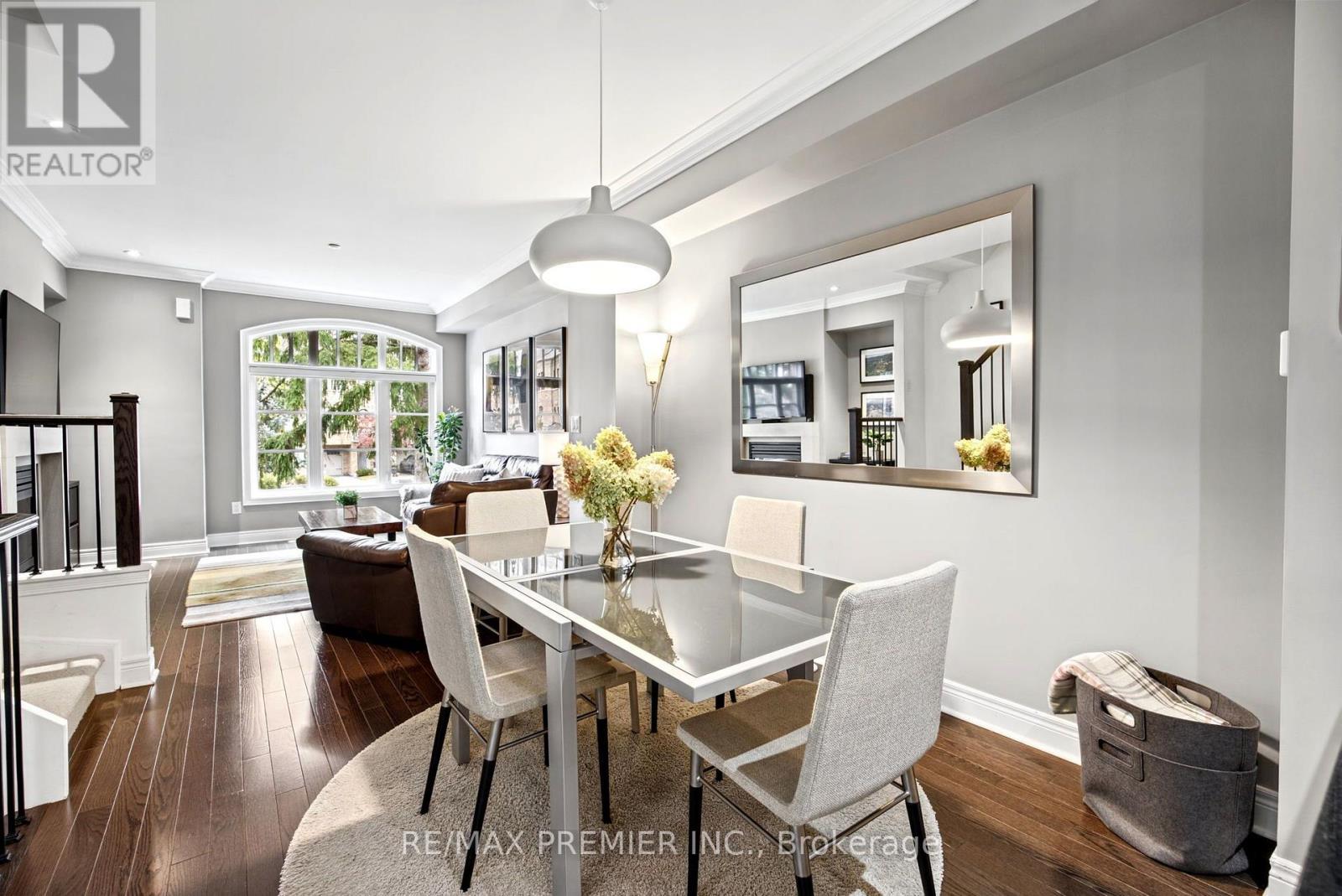 Photo 23 of 37 Nease Lane, Vaughan (West Woodbridge)