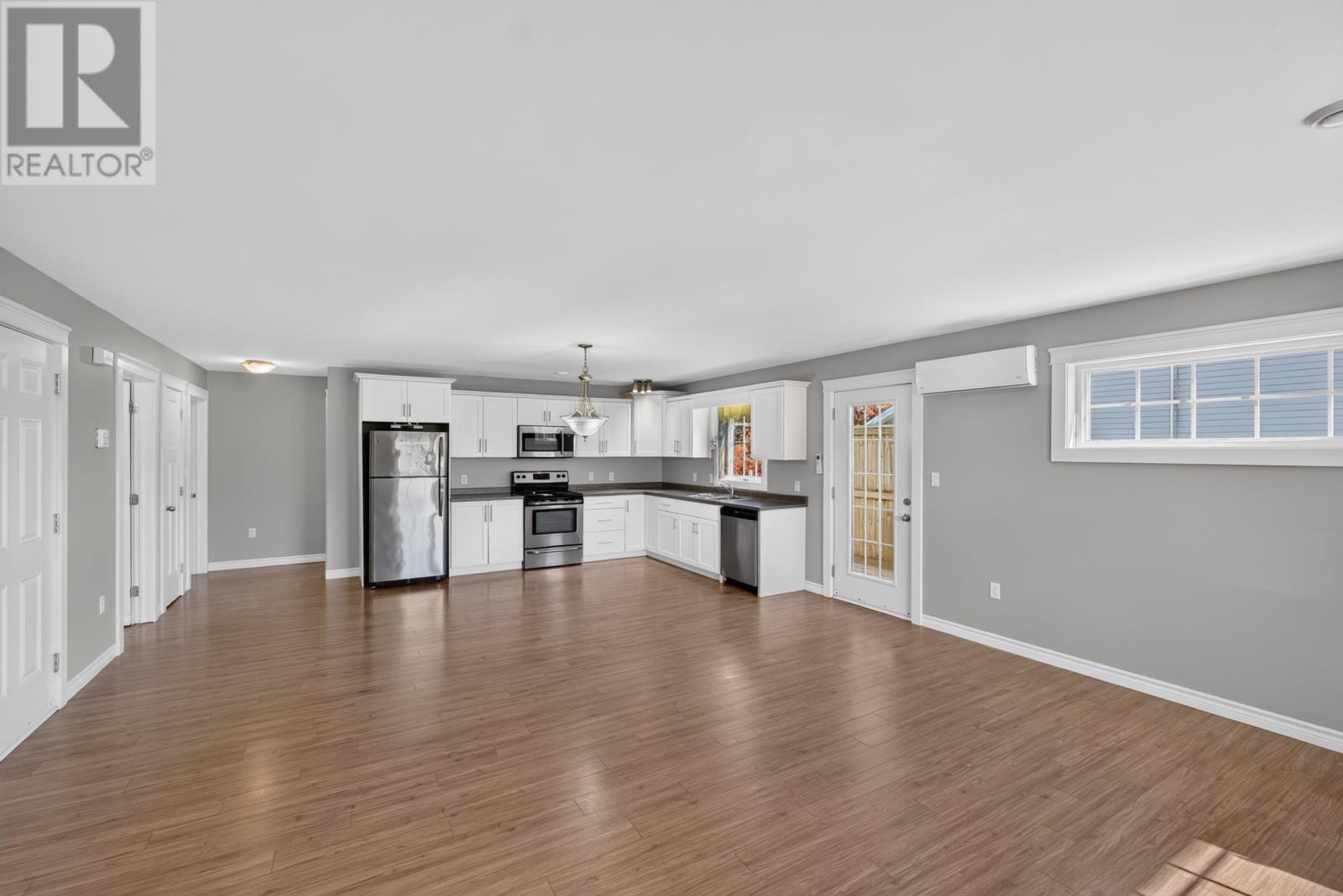26 STEPHANIE Drive - 8