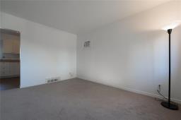 535 Jamison Avenue, Winnipeg, MB R2K1N5 Photo 8