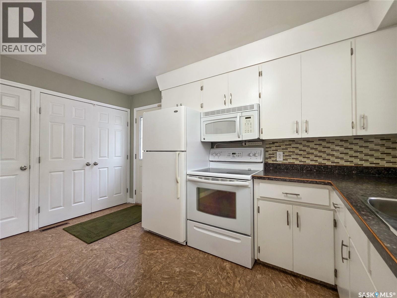 202 7th AVENUE W, Melville — photo 12