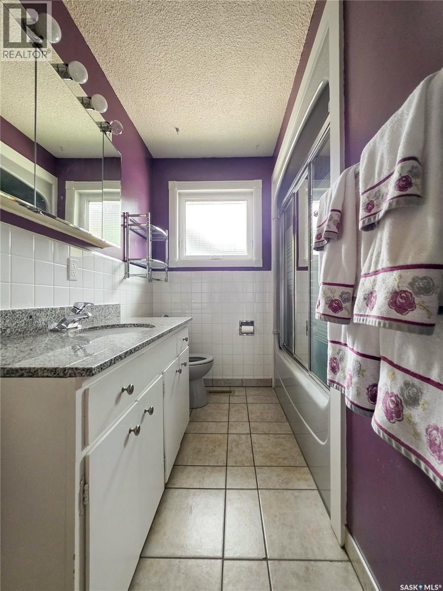 202 7th AVENUE W - 26
