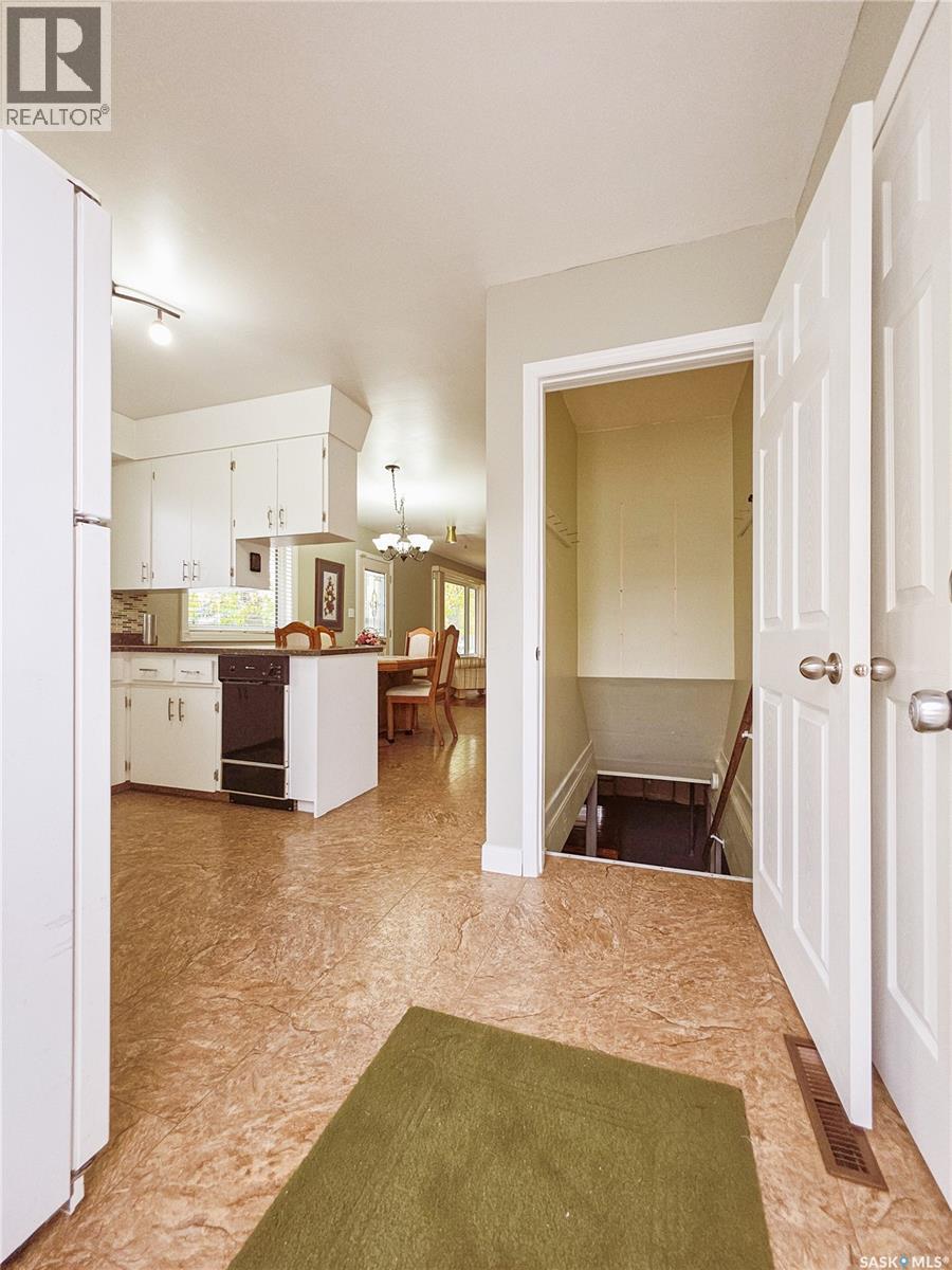 202 7th AVENUE W - 9