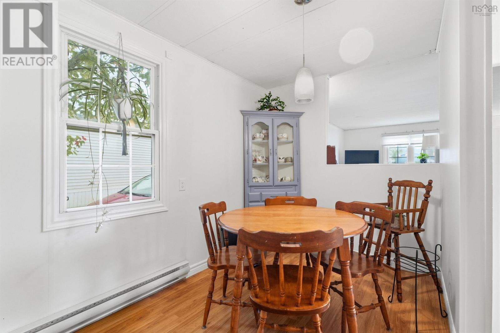 32 Earleton Avenue - 18