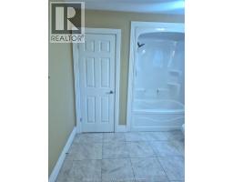 4783 Periwinkle Unit# Lower, Windsor, ON N9G3G8 Photo 12