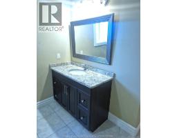 4783 Periwinkle Unit# Lower, Windsor, ON N9G3G8 Photo 13