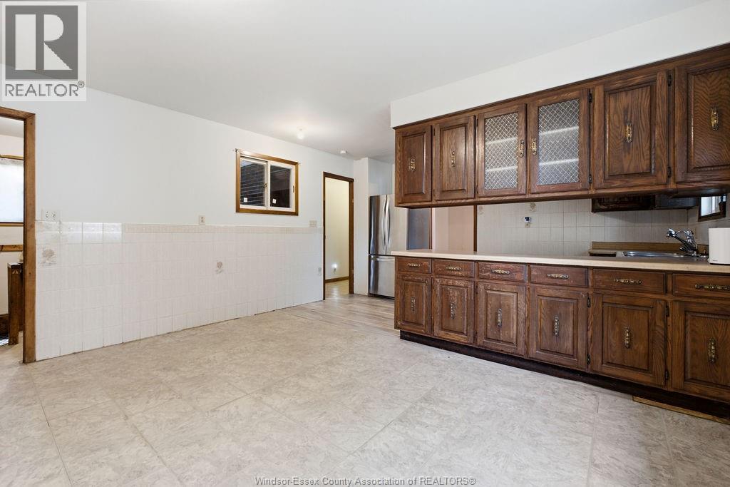 1441 HERITAGE ROAD - 14
