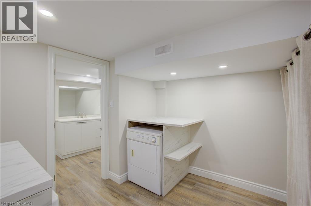 24 VALEWOOD Place - 32