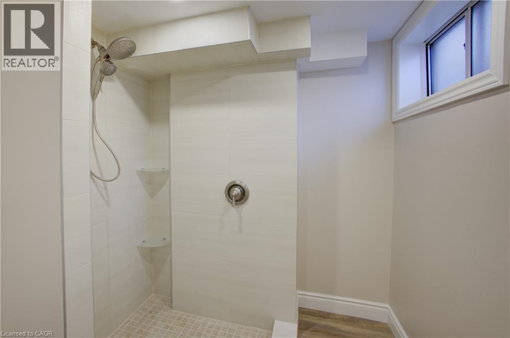 24 VALEWOOD Place - 35