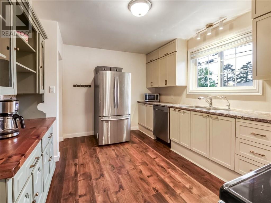 18 Wickwas Street - 14