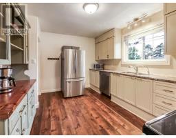 18 Wickwas Street, Onaping, ON P0M2R0 Photo 14