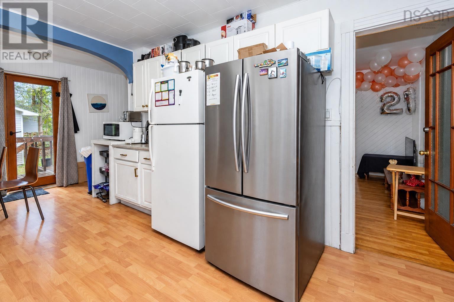 208 Whitney Avenue - Image 14