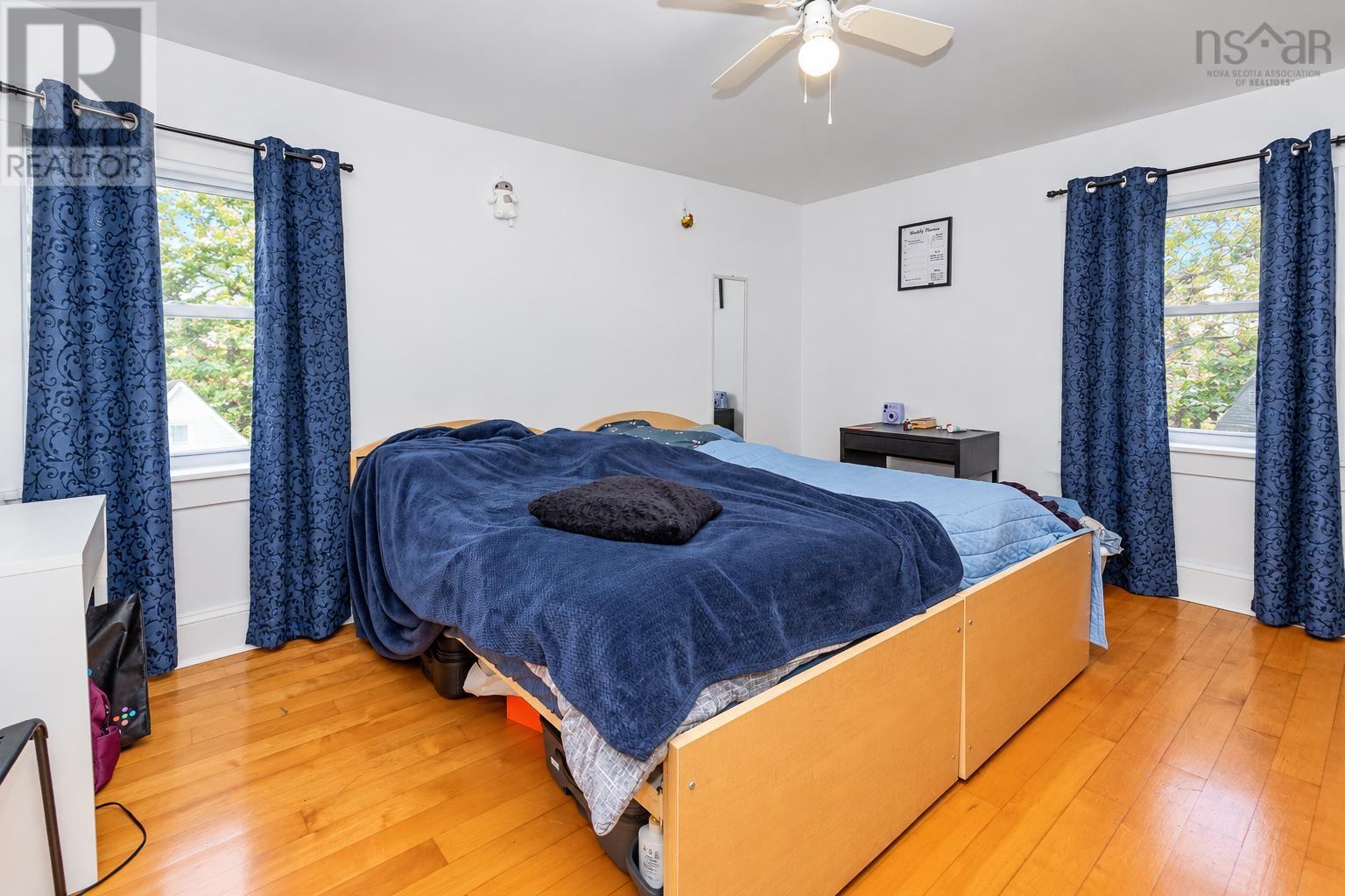 208 Whitney Avenue - 25